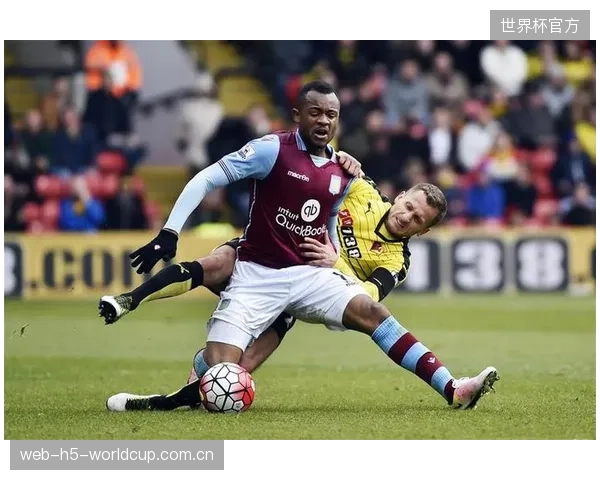 乔丹·阿尤在锋线的经验和支点作用,对年轻的加纳队来说不可或缺。 乔丹·阿尤在锋线的经验和支点作用,对年轻的加纳队来说不可或缺。
